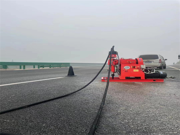 石峰马路路基路面开裂下沉注浆加固灌浆